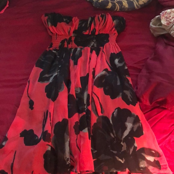 Red floral urban outfitters dress! - Picture 2 of 3
